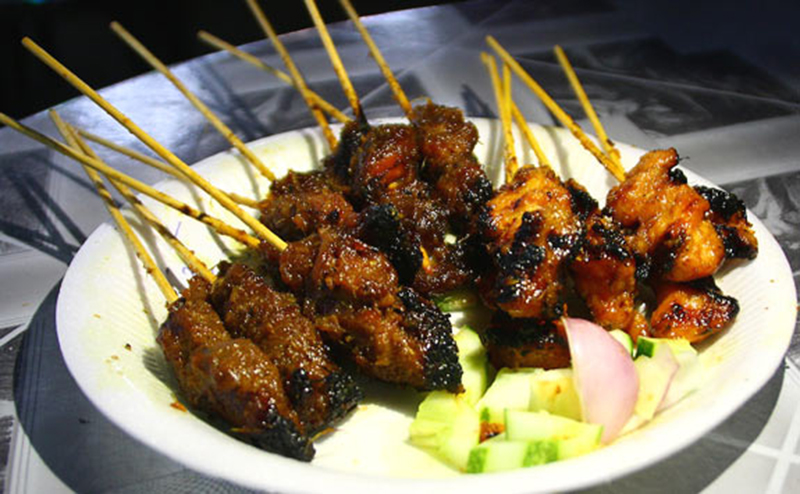Что такое сате. К. с. &quot;сатей&quot;. палочки сатай. satay. сатай скевер.